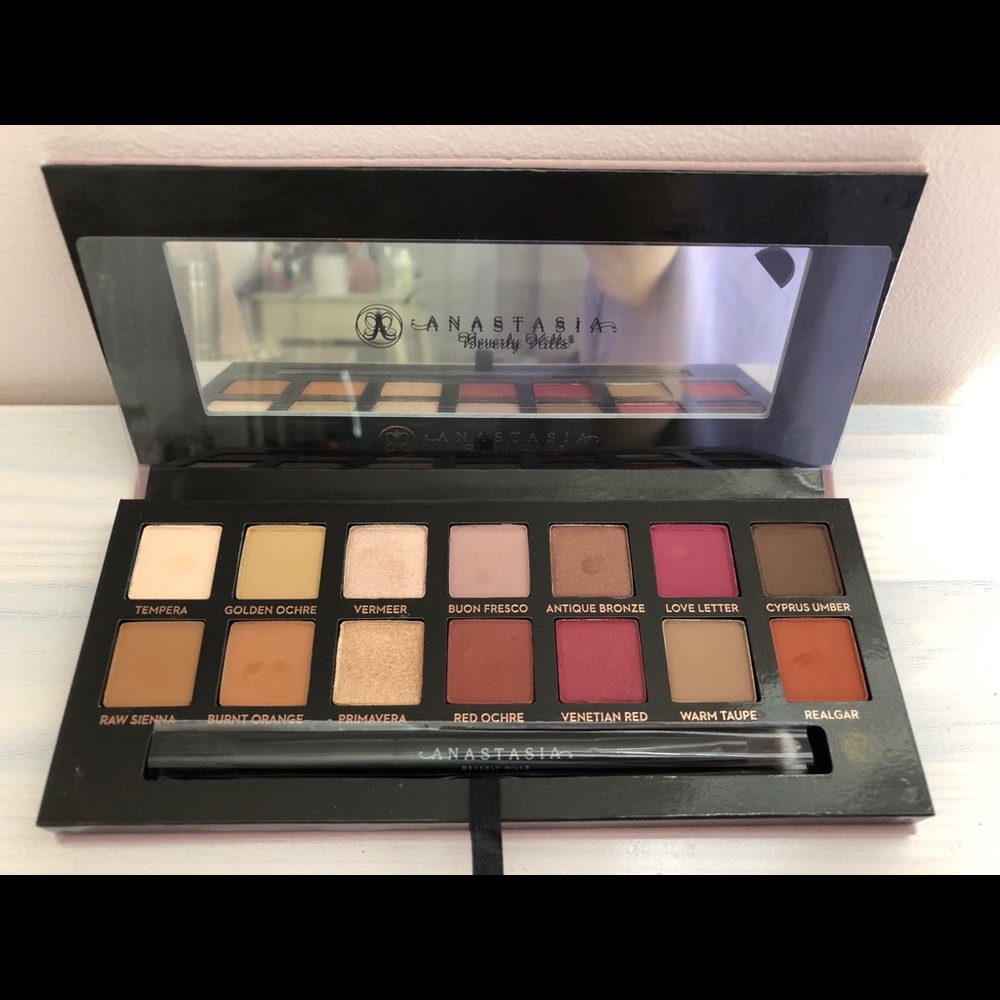 Anastasia Modern Renaissance Eyeshadow Palette